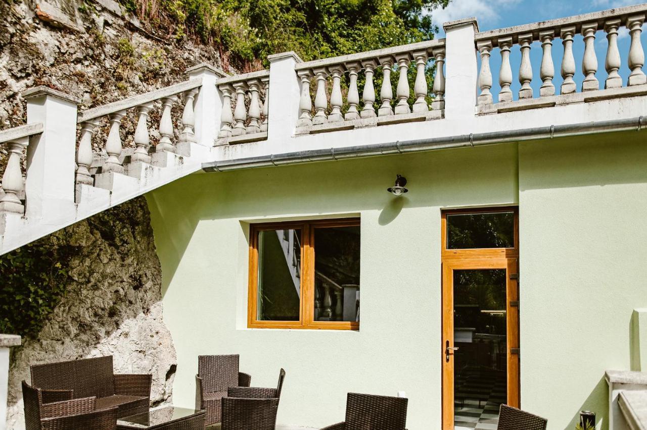 Aparthotel Sziklavendeghaz Veszprém Exterior foto