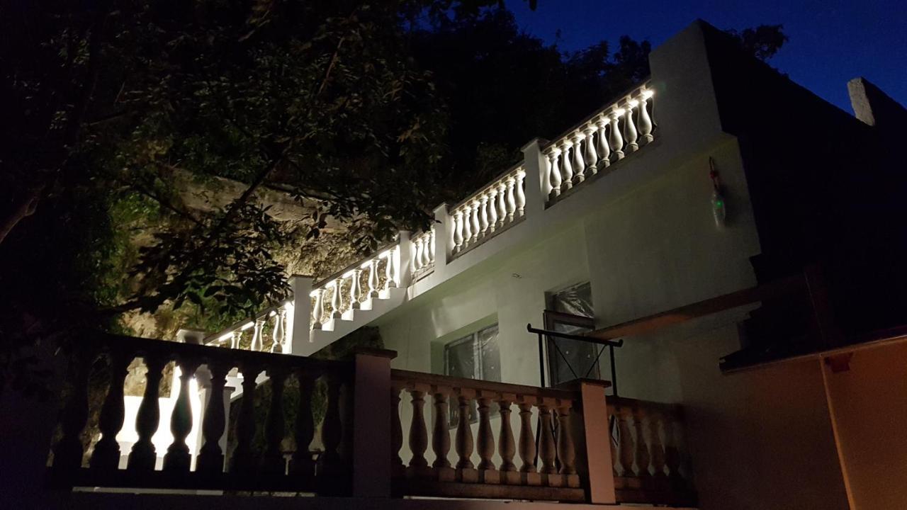 Aparthotel Sziklavendeghaz Veszprém Exterior foto