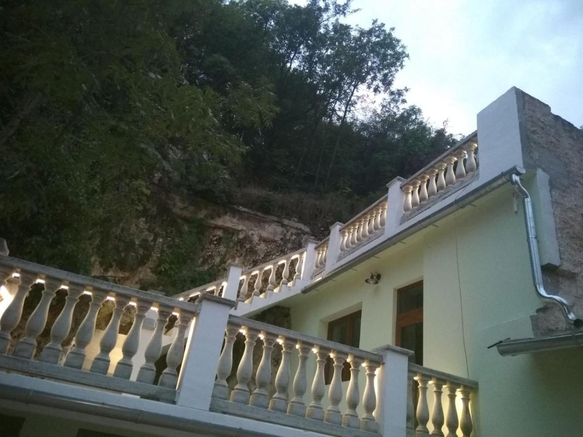 Aparthotel Sziklavendeghaz Veszprém Exterior foto