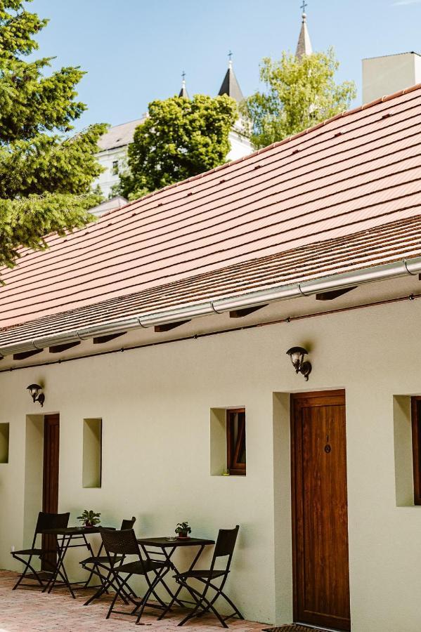 Aparthotel Sziklavendeghaz Veszprém Exterior foto